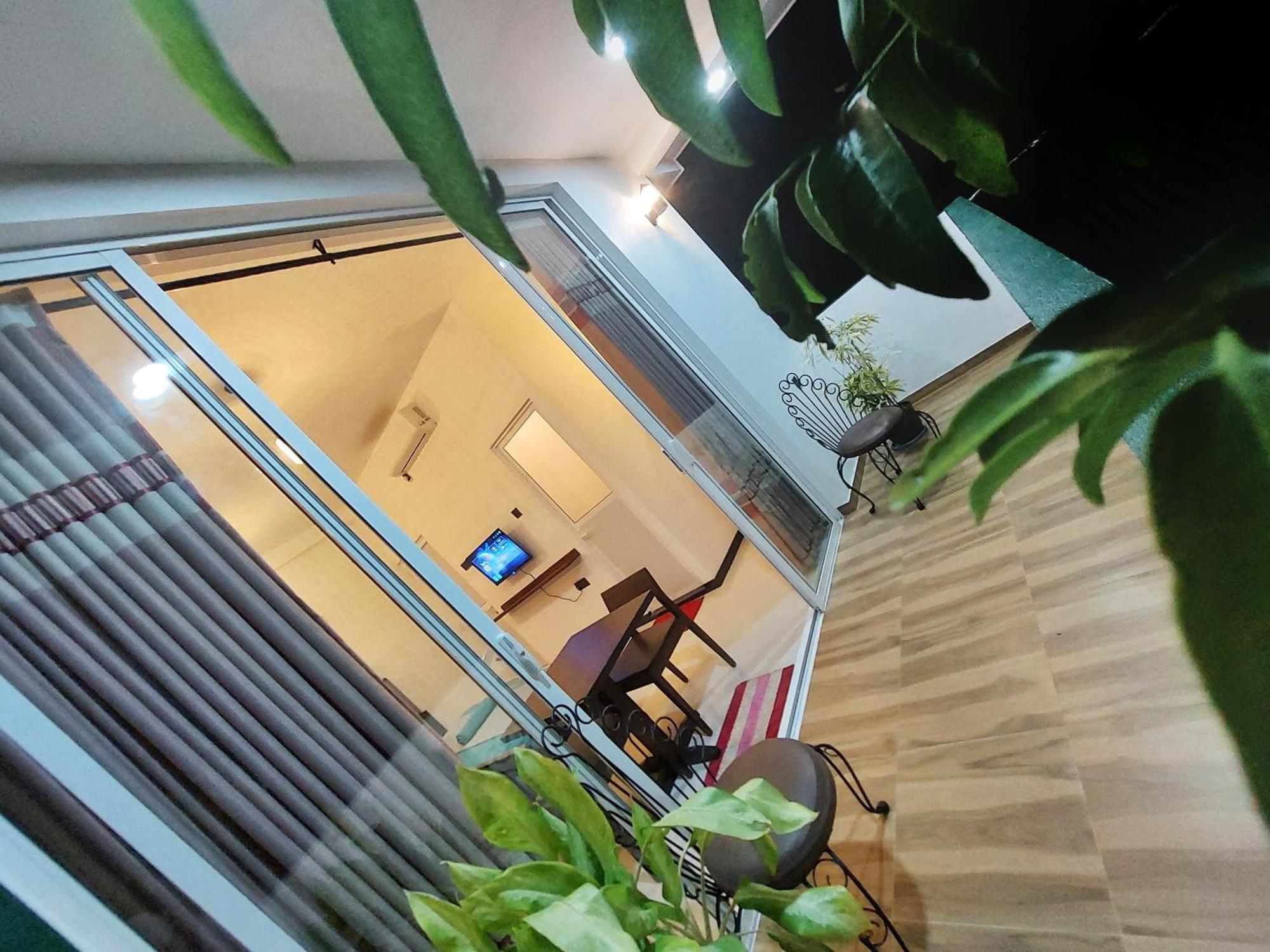 Chen Villa - Near Airport Негомбо Экстерьер фото