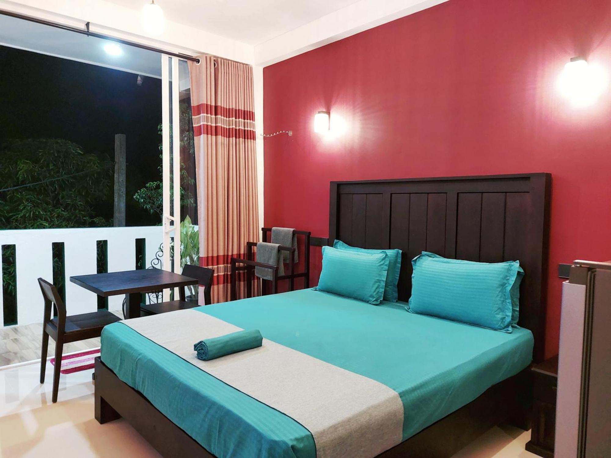 Chen Villa - Near Airport Негомбо Экстерьер фото